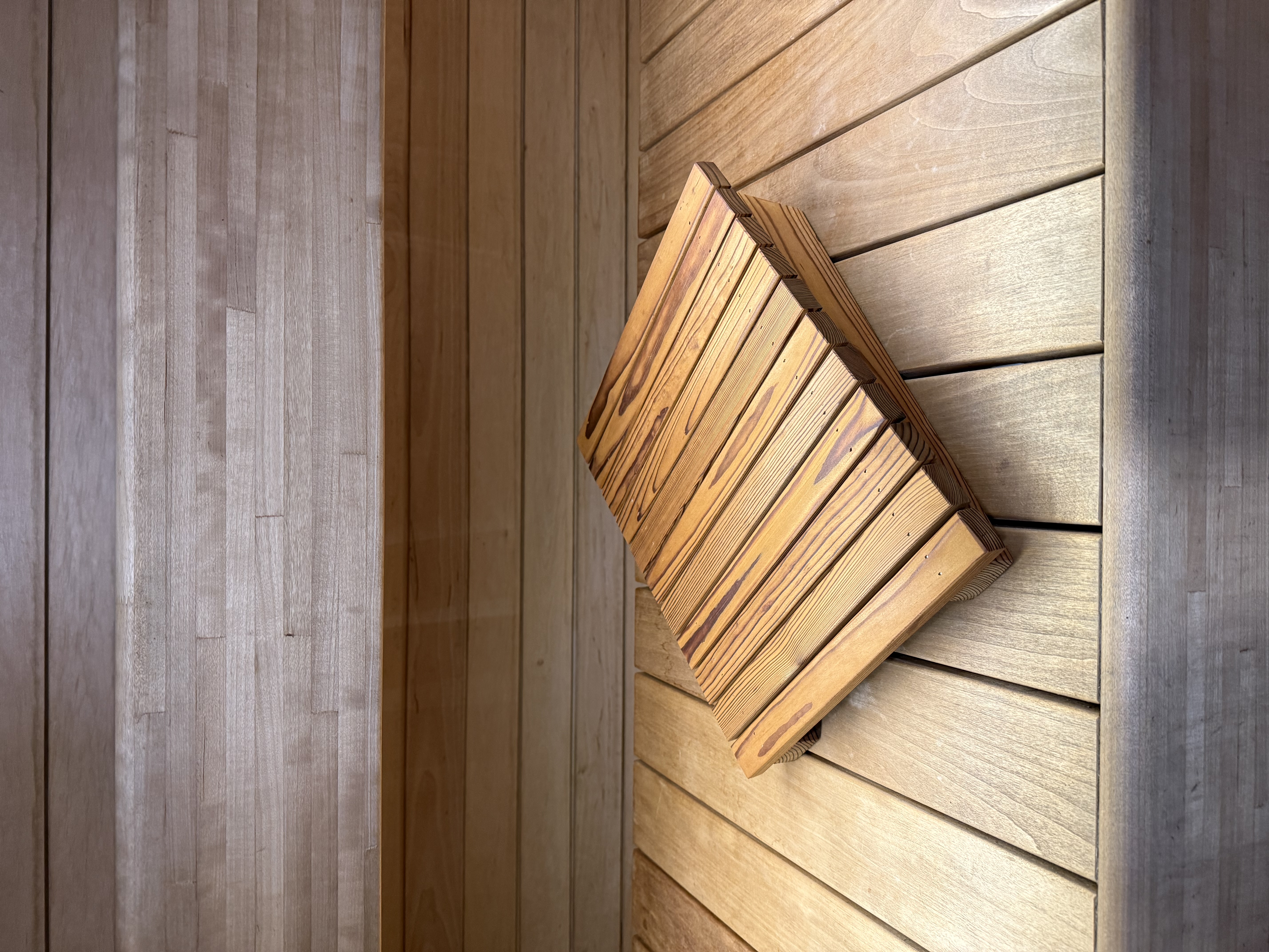 Sauna headrest straight1.JPG